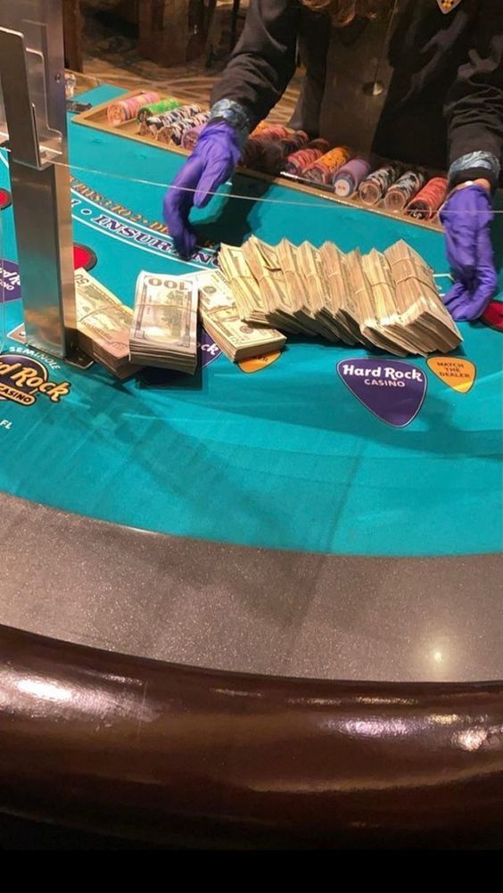 پاکستان کے GOLDMINE کھلاڑیوں کے لیےجیک پاٹ گیم